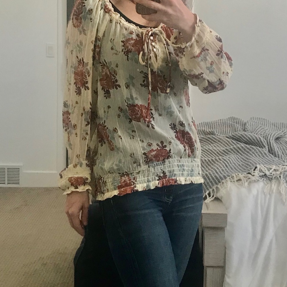 Cream Floral Top - Picture 7 of 7